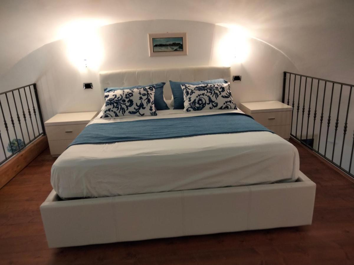 L'Ancorotto Azzurro Apartment Gaeta Ngoại thất bức ảnh