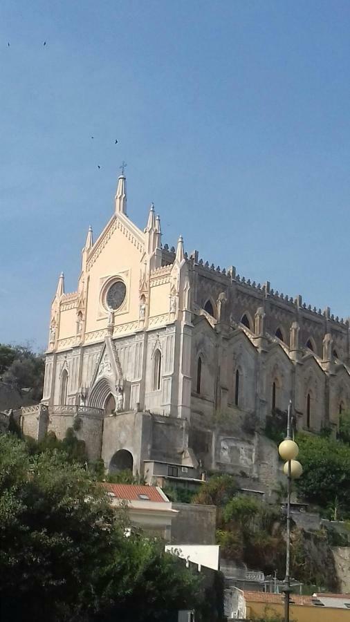 L'Ancorotto Azzurro Apartment Gaeta Ngoại thất bức ảnh